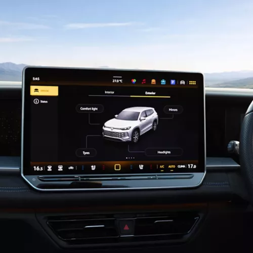 Intuitive Digital Cockpit & 15-inch Display